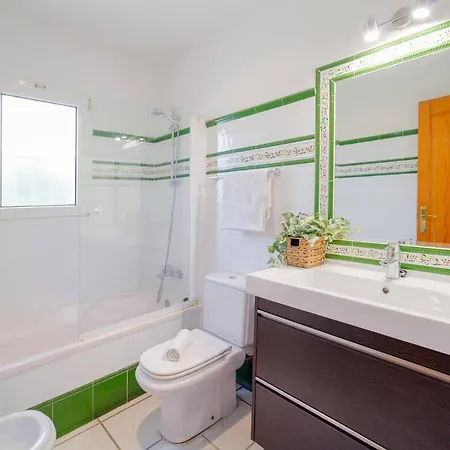 Rosa Blanca By Balcon del Mar